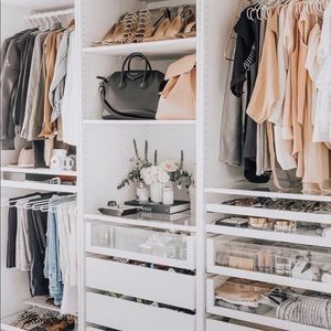 Meet your Posher, Elizabeth